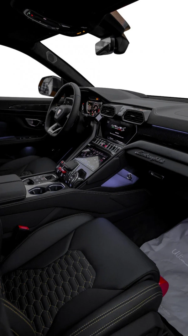 Желтый Lamborghini Urus Photo 7